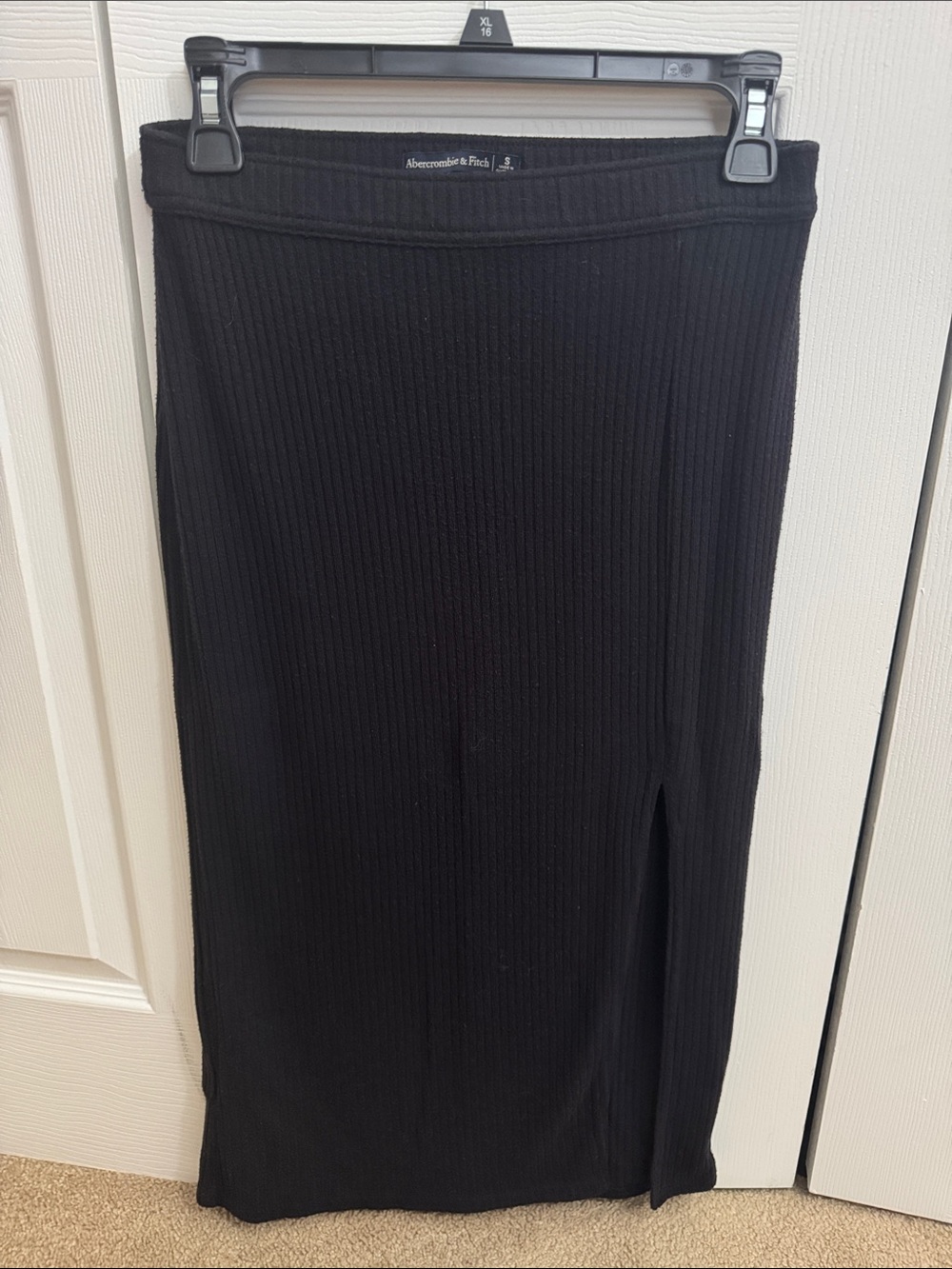 Abercrombie & Fitch Black Ribbed Midi Skirt with Side Slit Detail